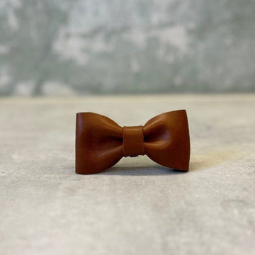 Bone & Bites // Lederfliege (cognac)