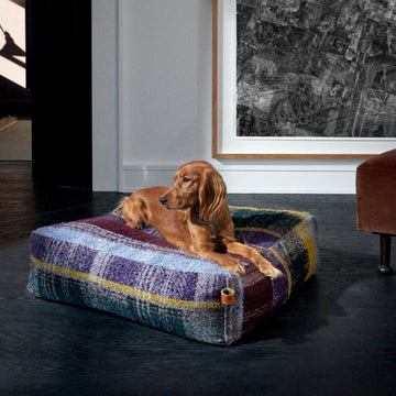 Cloud7 Cube // Luxus-Hundekissen im exklusiven Design (lila Tartan)