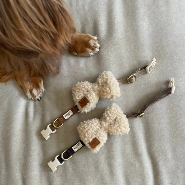 Drew's Dogwear Teddy // Flauschige Fliege fürs Halsband (beige)
