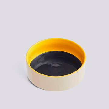 HAY Dogs Bowl Large // Keramik-Hundenapf (marineblau/gelb)