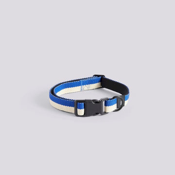 HAY Dogs Flat // Verstellbares Halsband aus weichem Nylon (blau/weiß)