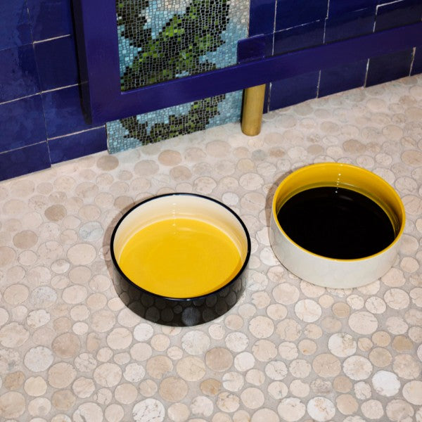 HAY Dogs Bowl Large // Keramik-Hundenapf (marineblau/gelb)