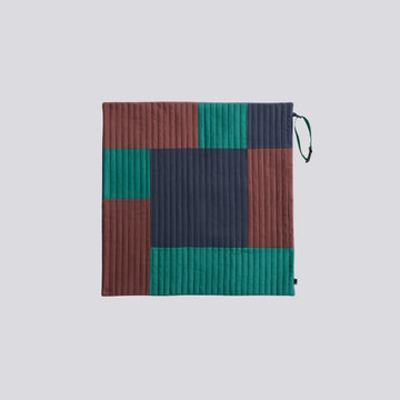 HAY Dogs Travel Blanket // Weiche Reisedecke für Hunde (bordeaux)