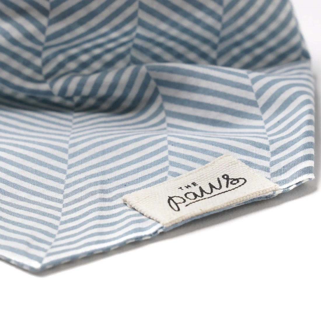 Breezy // Hundehalstuch mit Fischgrätmuster (Hellblau)