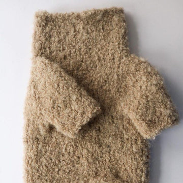 WEAR FIFI Teddy Sweater // Handgestrickter Wollbouclé-Pullover (beige)
