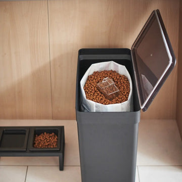 Yamazaki Tower 12 kg. // Luftdichter Hundefutterbehälter (schwarz)