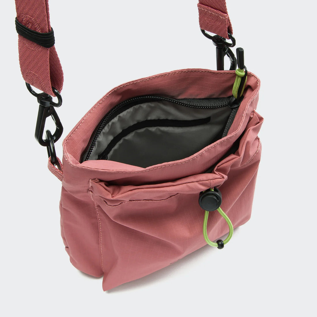 Cloud7 AKTIV Goodie Bag // Crossbody godbidstaske og hundposeholder (Dusty Peach)