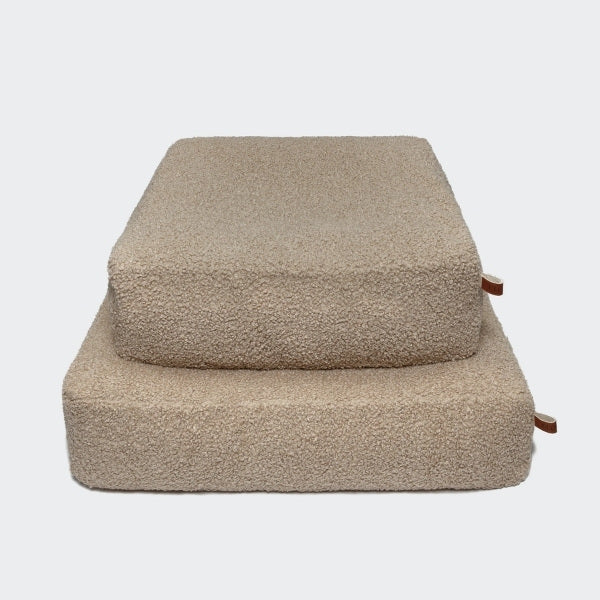 Cloud7 Cube // Luxus-Hundekissen im exklusiven Design (Curl Cream)