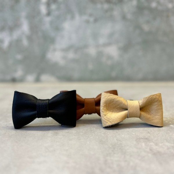 Bone &amp; Bites // Lederfliege (cognac)