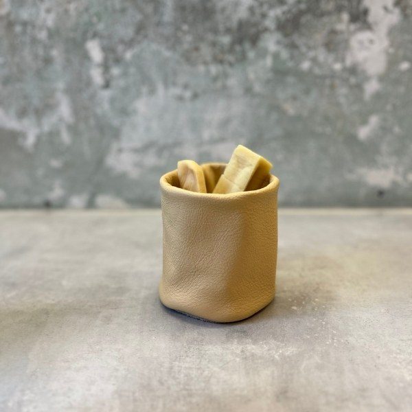 Bone and Bites, Kaja // Halter für kleine Aufbewahrung aus schönem Leder