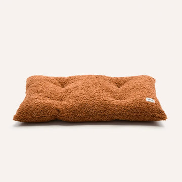 Cafide Bela // Weiches Hundekissen aus Teddyfleece (Senf)