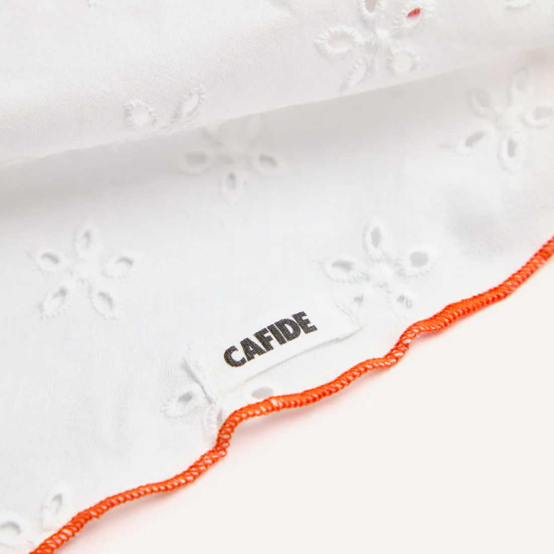 Cafide Bandana // Hundebandana i bomuld (embroidery coral)