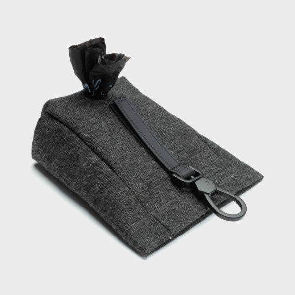 Cloud7 Leckerlibeutel // 2-in-1 Leckerlibeutel und Hundebeutelhalter (Anthrazit)