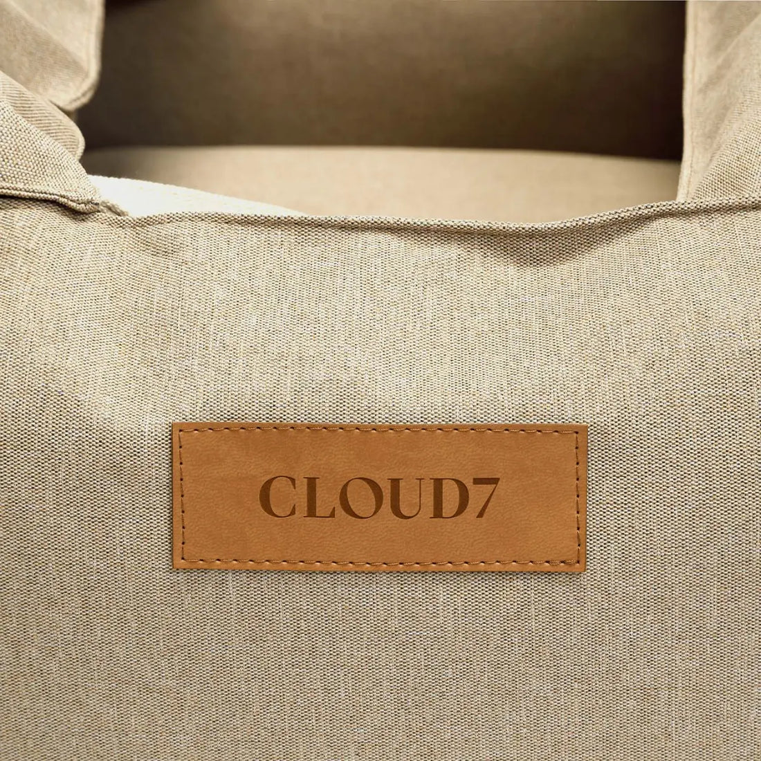Cloud7 Getaway // Luxus-Autositz für Hunde (Sand)