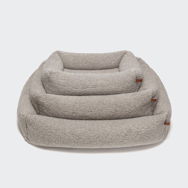 Cloud7 Sleepy // Exklusives Hundebett aus Boucléwolle (Teddy)