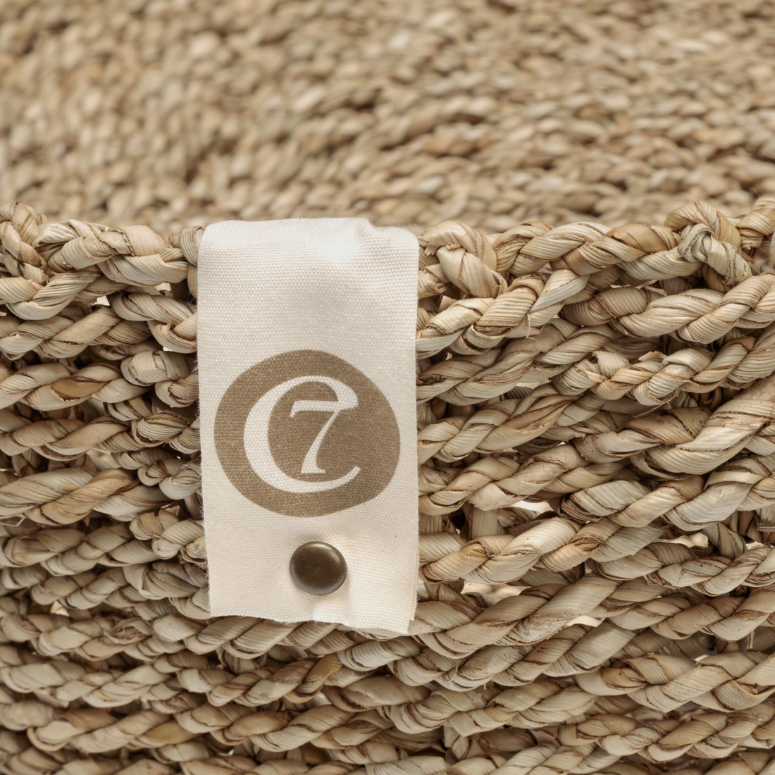 Cloud7 Basket // Handgefertigter Hundekorb aus natürlichem Seegras
