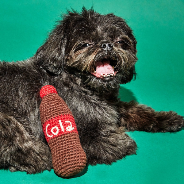 Ware of the Dog Crochet //  Økologisk hæklet legetøj (cola)