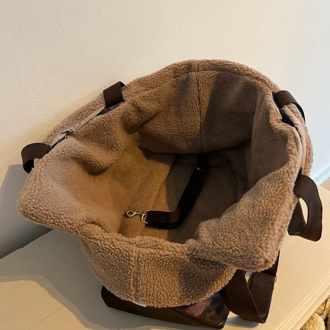 Drew's Dogwear Cali // Hundetasche mit Teddyfutter