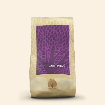 Essential Highland Living // Trockenfutter mit Angus-Rind und Wildgeflügel