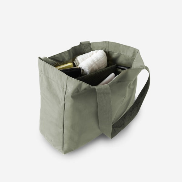 Lambwolf Everything Tote // Geräumige Tasche für den Hundebesitzer (staubiges Grün)