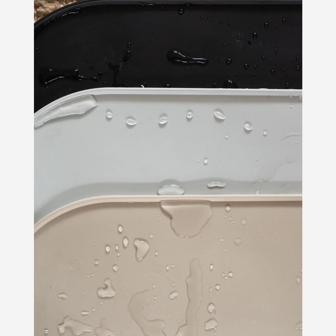Lievick No Spill Matte // Silikonunterlage für Hundenäpfe (light grey)
