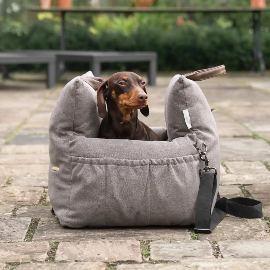 Lords &amp; Labradors // 3-in-1-Autositz für Hunde (Trüffel)