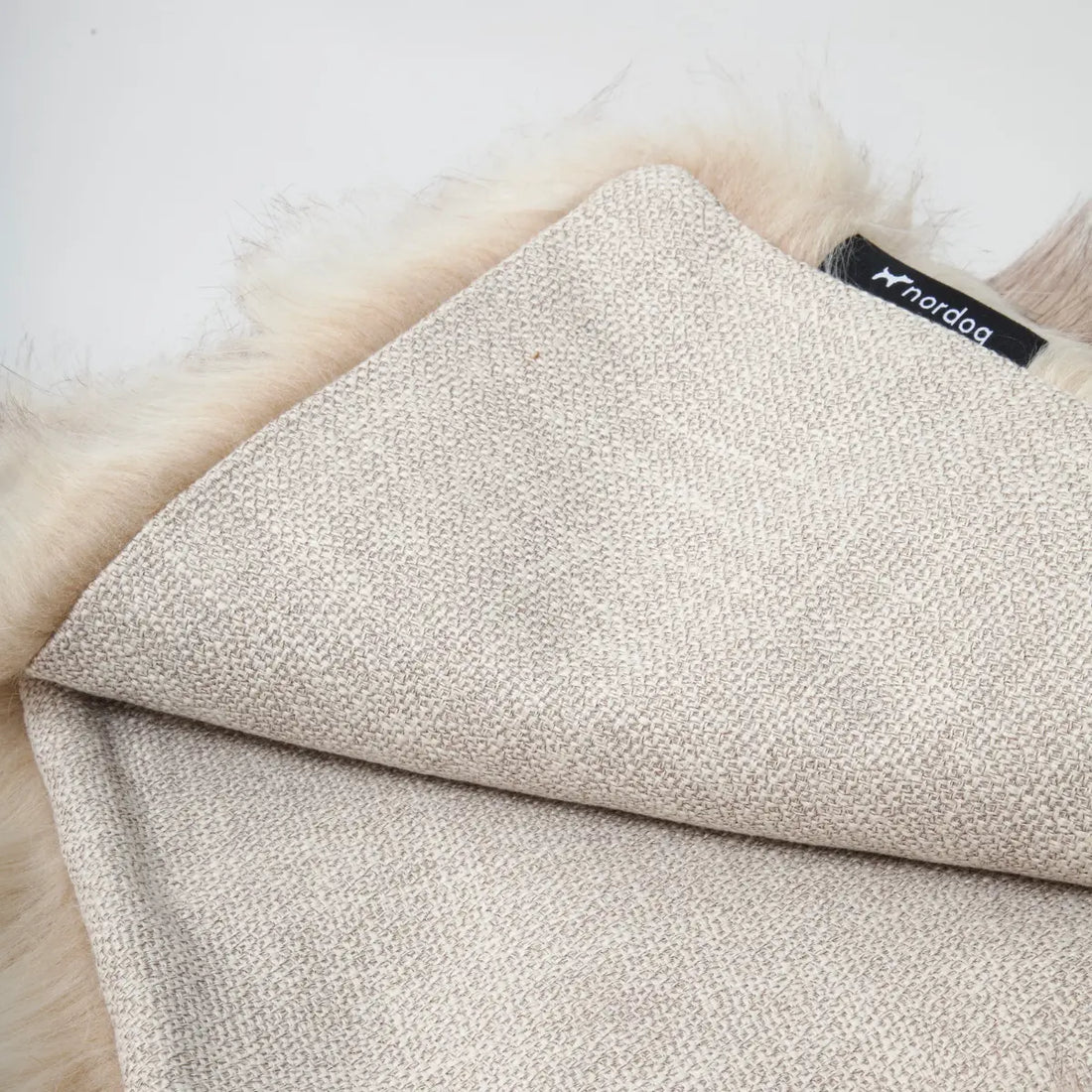 Nordog Winterfelldecke // Weiche und warme Hundedecke