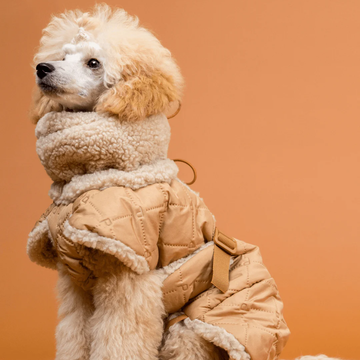 Paikka Quilted Sherpa // Vendbar vinterjakke med god pasform (kamel)