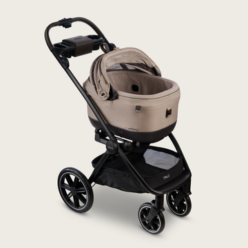 Tavo Maeve™ Iso Wind + Roscoe™ Trek // Crashtest-geprüfter Autositz + Kinderwagen (fawn)
