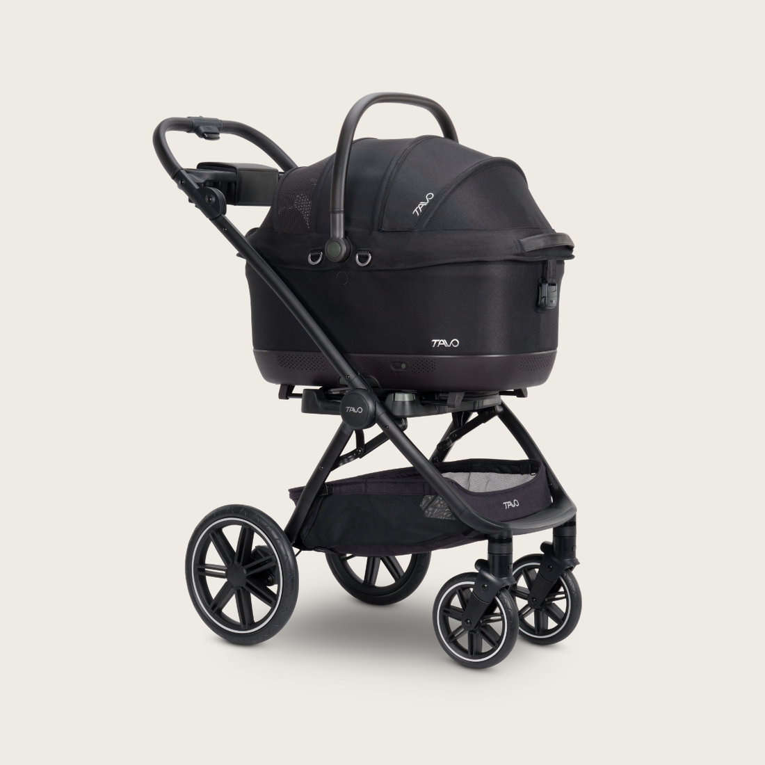 Tavo Maeve™ Iso Wind + Roscoe™ Trek // Crash-testet bilsæde + klapvogn (onyx)