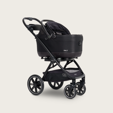 Tavo Maeve™ Iso Wind + Roscoe™ Trek // Crash-testet bilsæde + klapvogn (onyx)