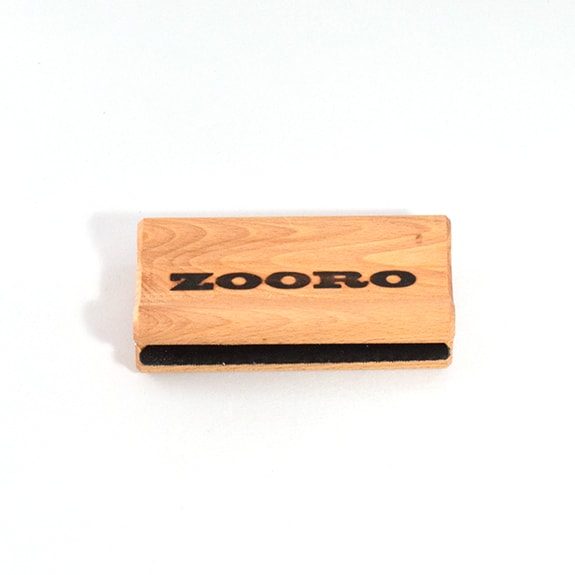 Zooro Karte // Effektives Bürsten von kurzem Fell